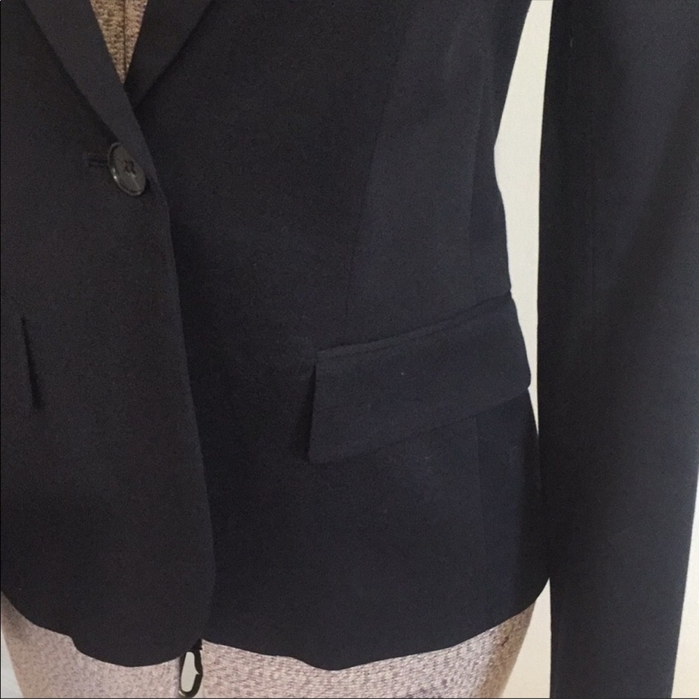 NWOT Theory Black Blazer - Picture 3 of 7